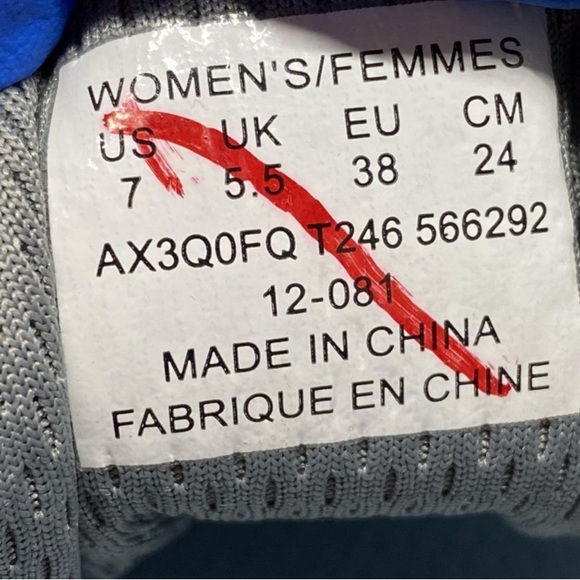 NWOT, The North Face Orthotic Women's Running Shoes Size 7 - Picture 6 of 12